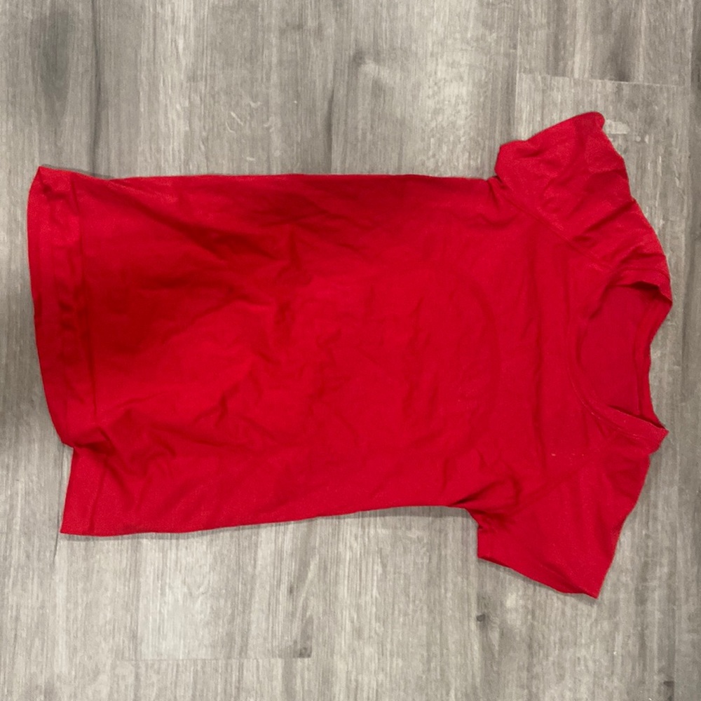 Red Lululemon swiftly tech